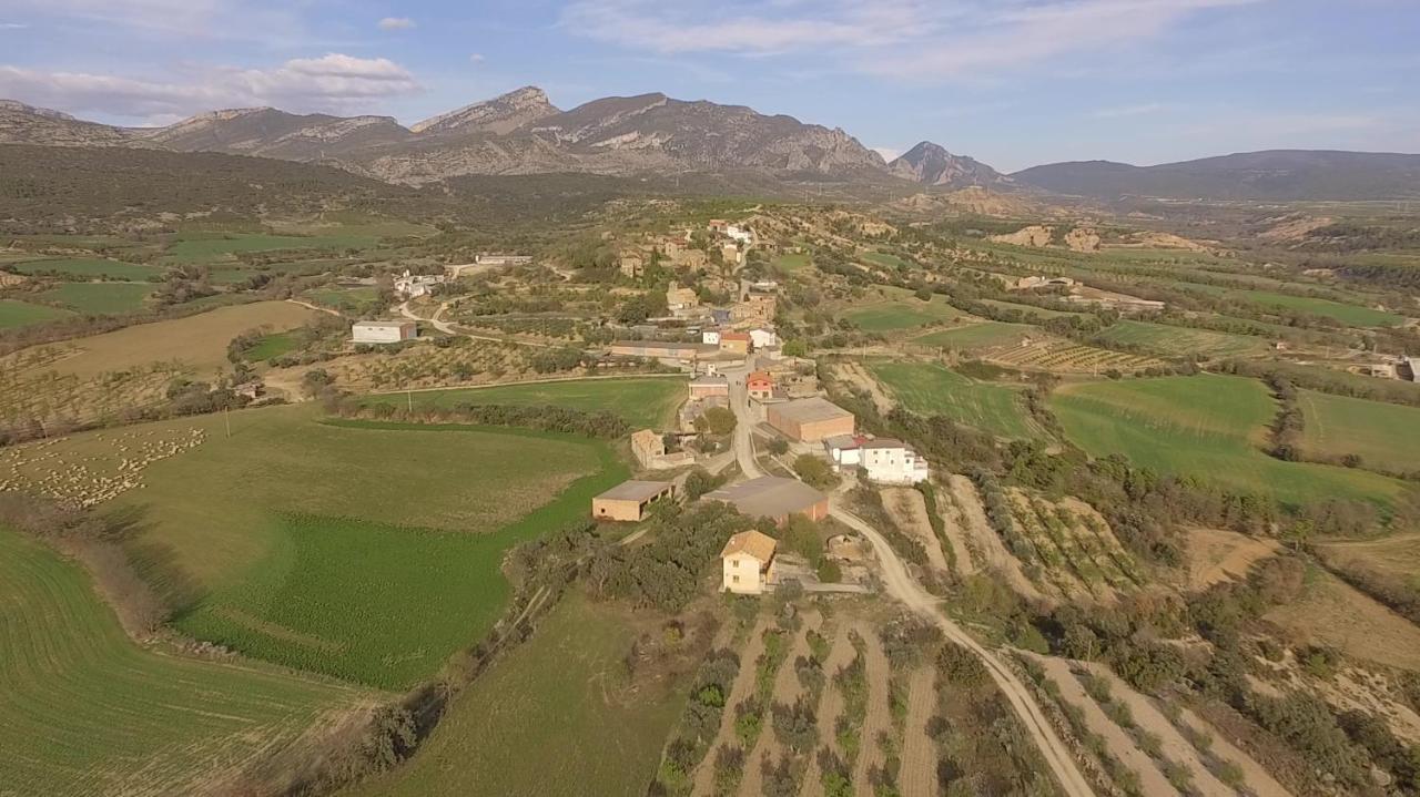 Corral De L'Esquirol Villa Basturs Exterior photo
